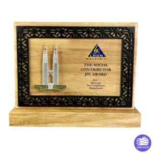 WA 107568 Wooden Plaque